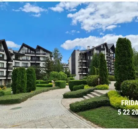 L006 In Aspen Golf * Bansko