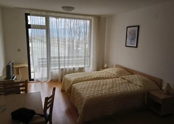 L006 In Aspen Golf Apartment *